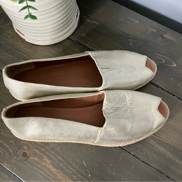 Gentle Souls Wedge Sandals 10 Women’s Gold Tan Espadrille Summer Casual Church - Picture 2 of 13